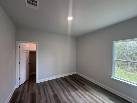 Bedroom - 33 Whistlestop, Sumrall, MS 39482 photo 2 of 4