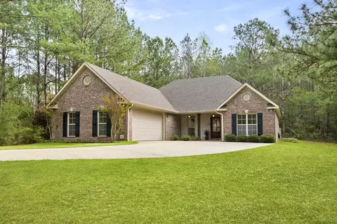 60 Pleasant Hl, Sumrall, MS 39482
