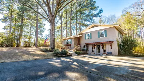 3812 Baldwin Dr, Laurel, MS 39440