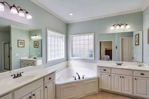 Other - 117 Stratford Dr, Brandon, MS 39042 photo 10 of 21