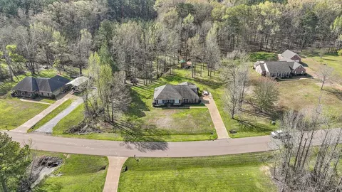 View/Area - 117 Stratford Dr, Brandon, MS 39042 photo 2 of 20
