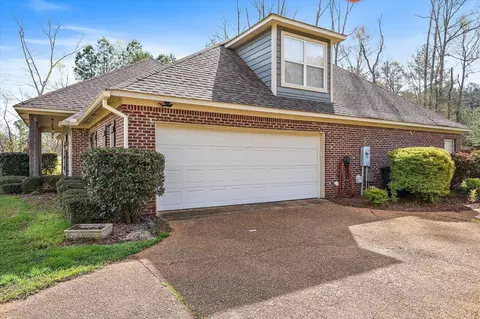 Exterior - 117 Stratford Dr, Brandon, MS 39042 photo 2 of 12