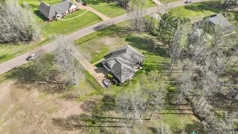 Exterior - 117 Stratford Dr, Brandon, MS 39042 photo 11 of 12