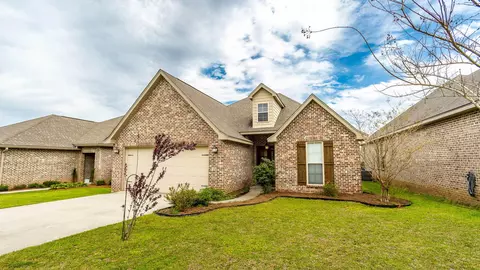15 Avondale Cir, Hattiesburg, MS 39402