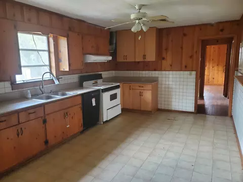 907 Pine Level Rd, Leakesville, MS 39451 photo 2