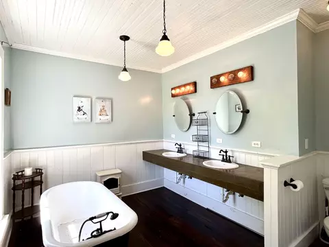 Bath - 58 Hart Rd, Sandy Hook, MS 39478 photo 1 of 4