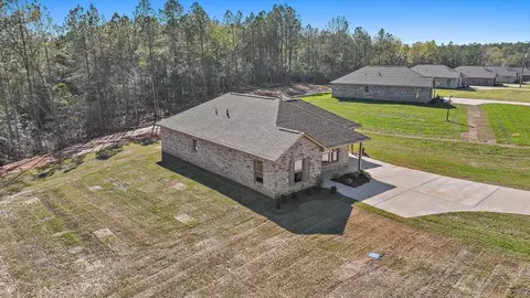 Exterior - 279 Anse Reed Rd, Magee, MS 39111 photo 13 of 26