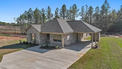 Exterior - 279 Anse Reed Rd, Magee, MS 39111 photo 10 of 26