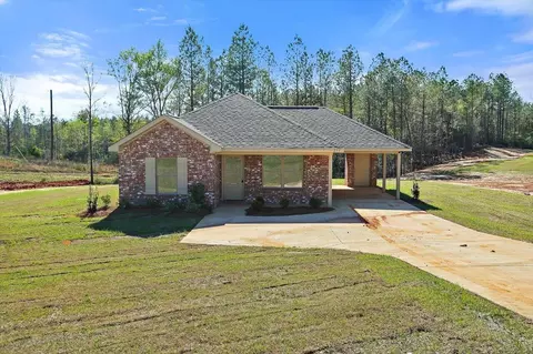 275 Anse Reed Rd, Mendenhall, MS 39114