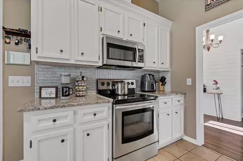 Kitchen - 108 Planters Row, Madison, MS 39110 photo 1 of 2