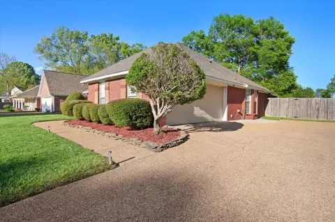 Exterior - 108 Planters Row, Madison, MS 39110 photo 5 of 12