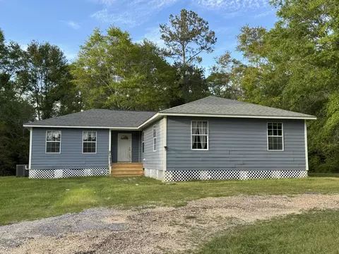 Exterior - 21 Freeman Rd, Laurel, MS 39443 photo 2 of 10
