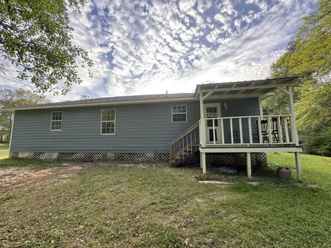 Exterior - 21 Freeman Rd, Laurel, MS 39443 photo 6 of 10