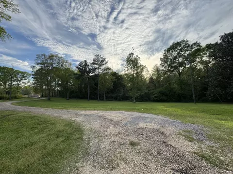 Exterior - 21 Freeman Rd, Laurel, MS 39443 photo 3 of 10