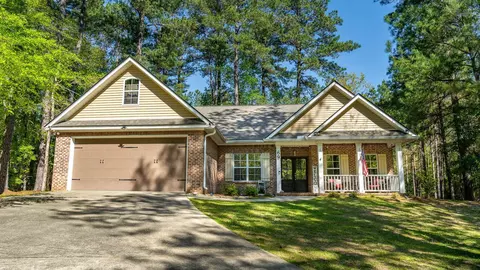 69 Madison Pl, Hattiesburg, MS 39402