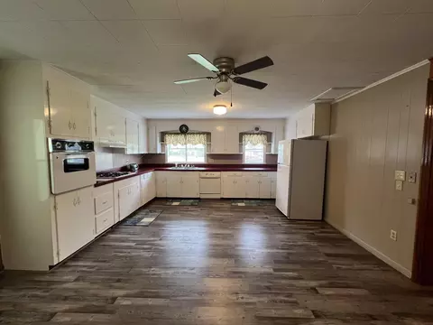 Kitchen - 267 Stringer Rd, Columbia, MS 39429 photo 3 of 4