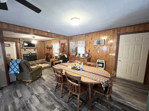 Dining - 267 Stringer Rd, Columbia, MS 39429 photo 2 of 2