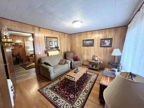 Living - 267 Stringer Rd, Columbia, MS 39429 photo 4 of 6