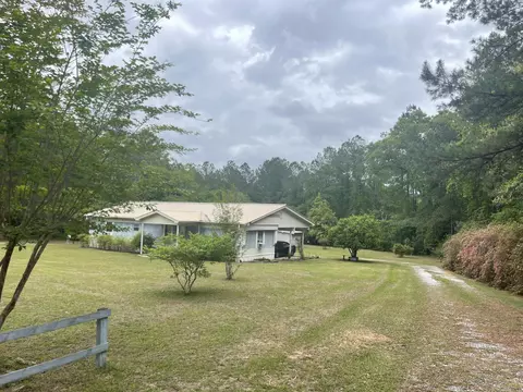 206 Kahl Rd, Brooklyn, MS 39425