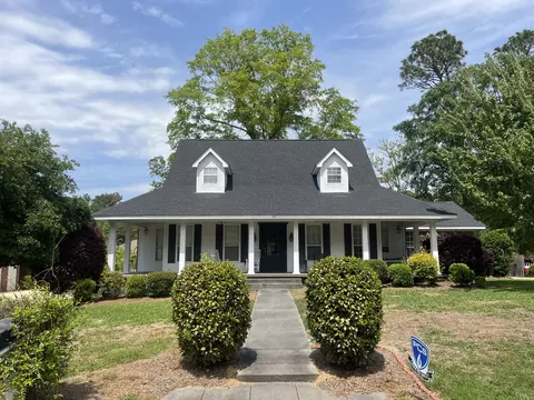 107 Merianne Dr, Hattiesburg, MS 39402