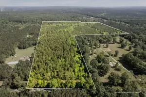 35 8 Ac Pearces Rd, Brooklyn, MS 39425
