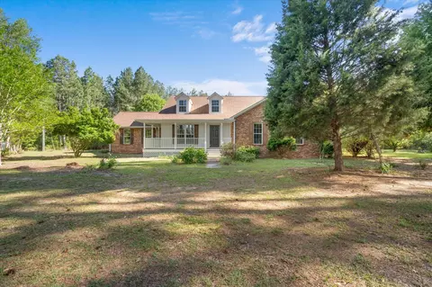 1053 Wingate Rd, Richton, MS 39476