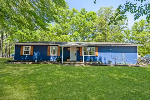 24 Jordan Ln, Sumrall, MS 39482