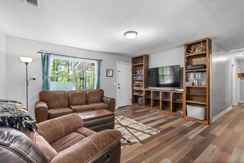Living - 24 Jordan Ln, Sumrall, MS 39482 photo 1 of 4