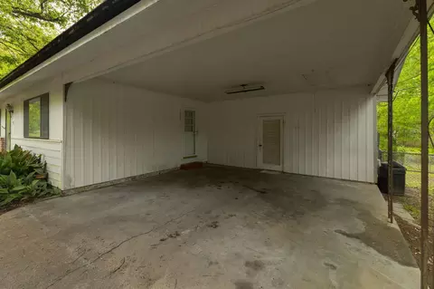 Exterior - 75 Meadowlane Dr, Laurel, MS 39440 photo 6 of 13