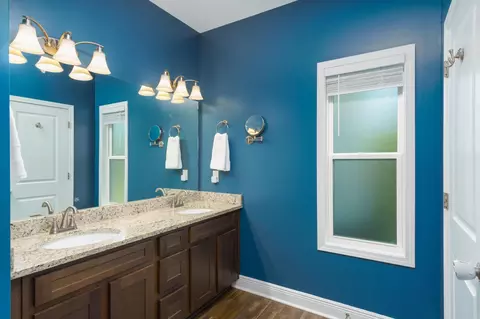 Bath - 9 Cooper Rd, Laurel, MS 39443 photo 1 of 3