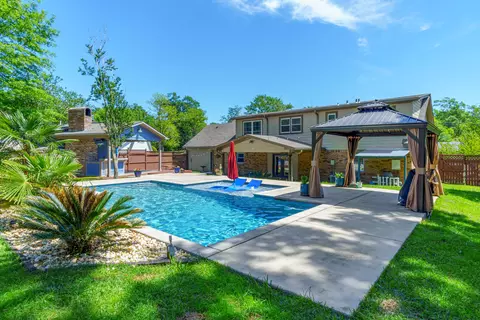 203 Southampton Rd, Hattiesburg, MS 39401