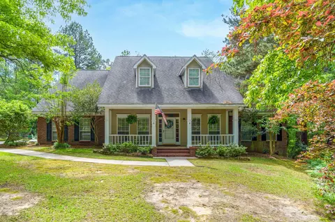 528 Longleaf Dr, Petal, MS 39465