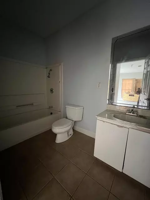 Bath - 545 St Paul Rd, Sandy Hook, MS 39478 photo 2 of 2