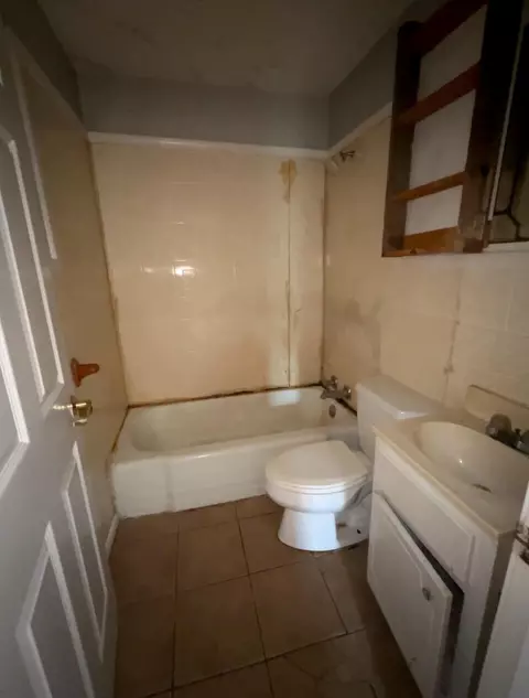Bath - 545 St Paul Rd, Sandy Hook, MS 39478 photo 1 of 2