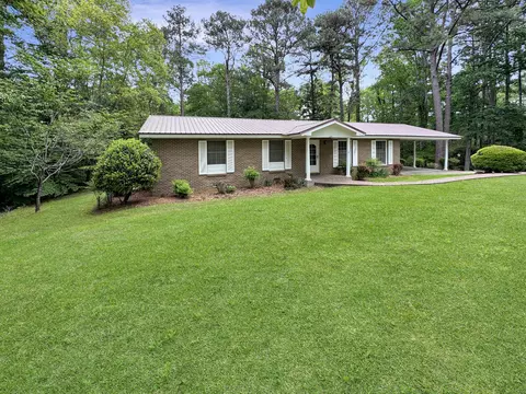 105 Rankin Ave, Mendenhall, MS 39114