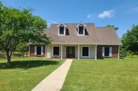 38 Minnie Penton Rd, Carriere, MS 39426