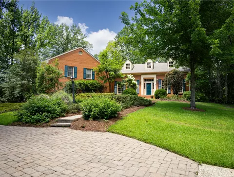 601 Mackwood, Hattiesburg, MS 39402