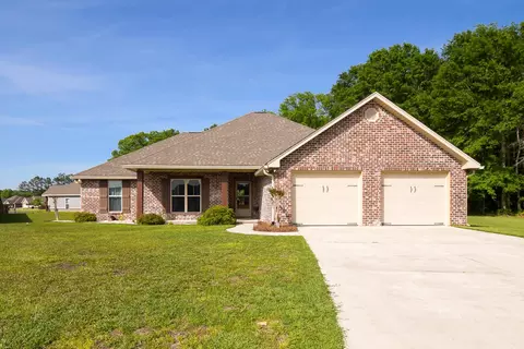 29 E Cherry St, Sumrall, MS 39482