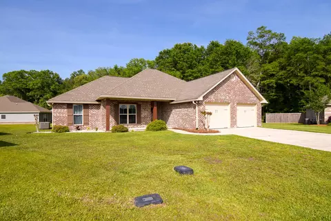 29 E Cherry St, Sumrall, MS 39482 photo 2