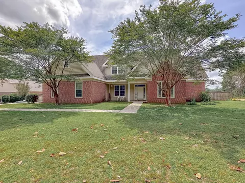 22 E Chapel Hl, Hattiesburg, MS 39402