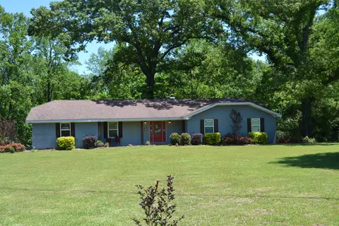 75 Country Park Dr, Petal, MS 39465