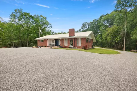 250 Magnolia Rd, Raleigh, MS 39153
