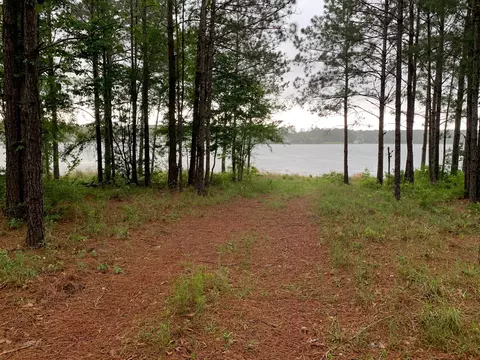 40 Annes Cir, Lumberton, MS 39455
