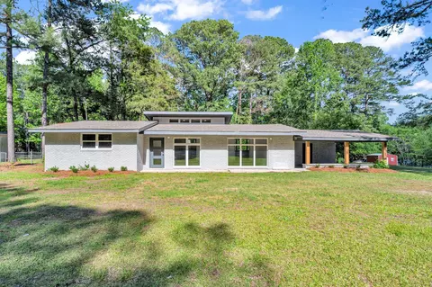 46 Summerland Rd, Bay Springs, MS 39422