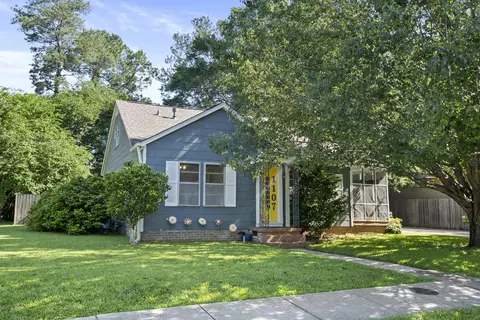 1107 Mamie St, Hattiesburg, MS 39401
