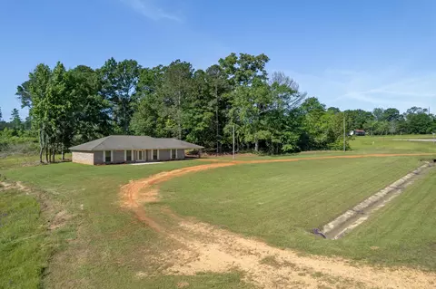 1963 Us-84, Collins, MS 39428 photo 3