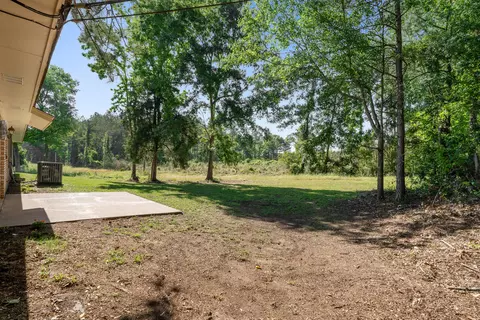1963 Us-84, Collins, MS 39428 photo 32