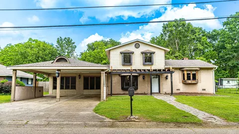 2907 Mesa Dr, Hattiesburg, MS 39402