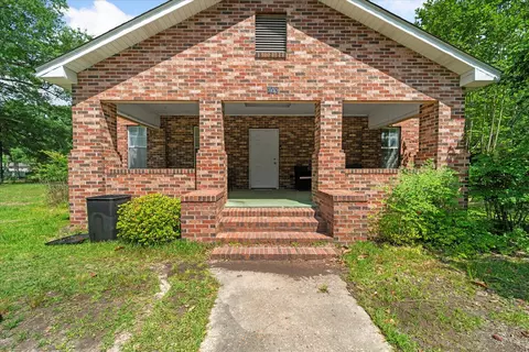 702 Main, Purvis, MS 39475