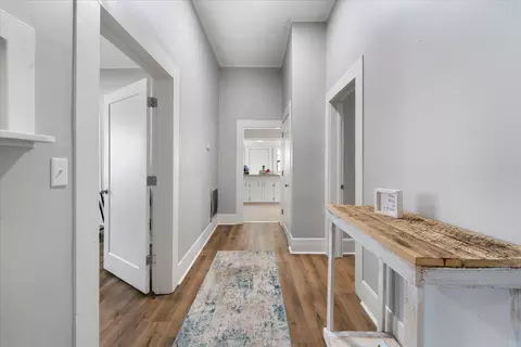 Entry Way - 702 Main, Purvis, MS 39475 photo 2 of 4